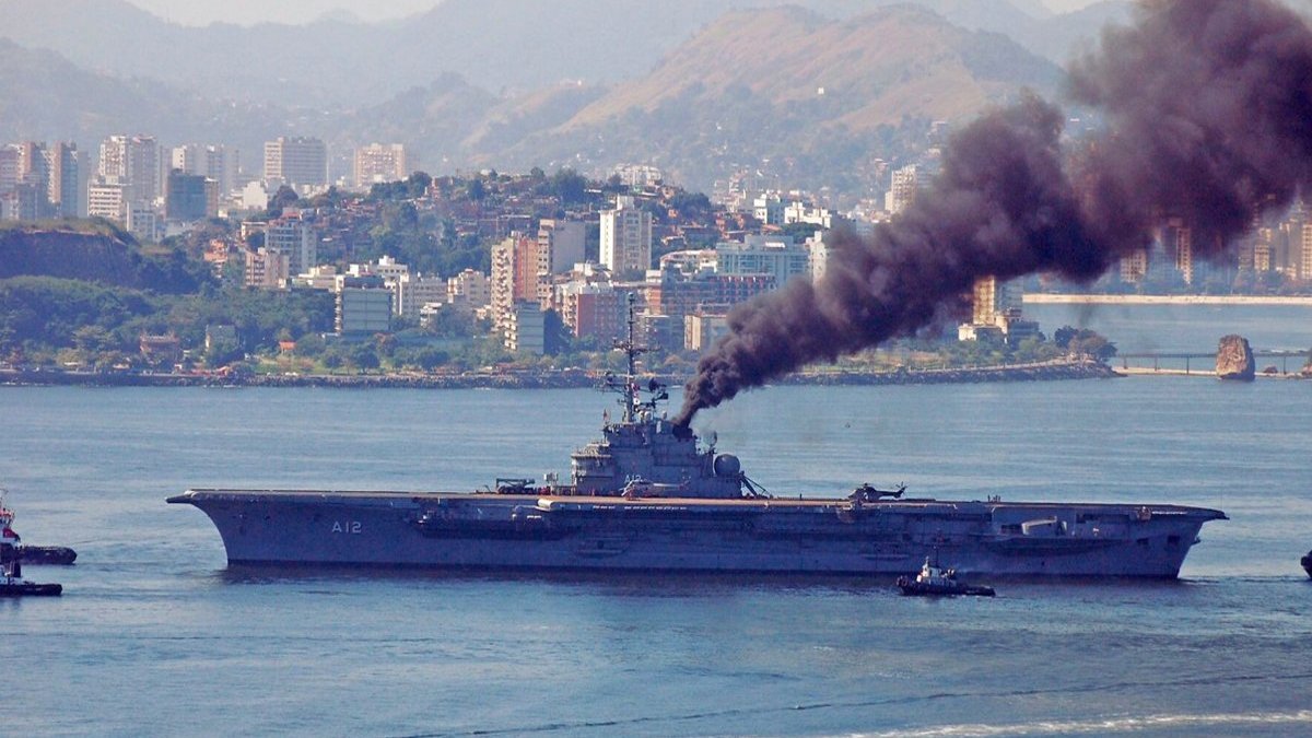 'Asbest bombası'na bir tepki de TTB'den: O gemiyi Türkiye'ye sokmayın