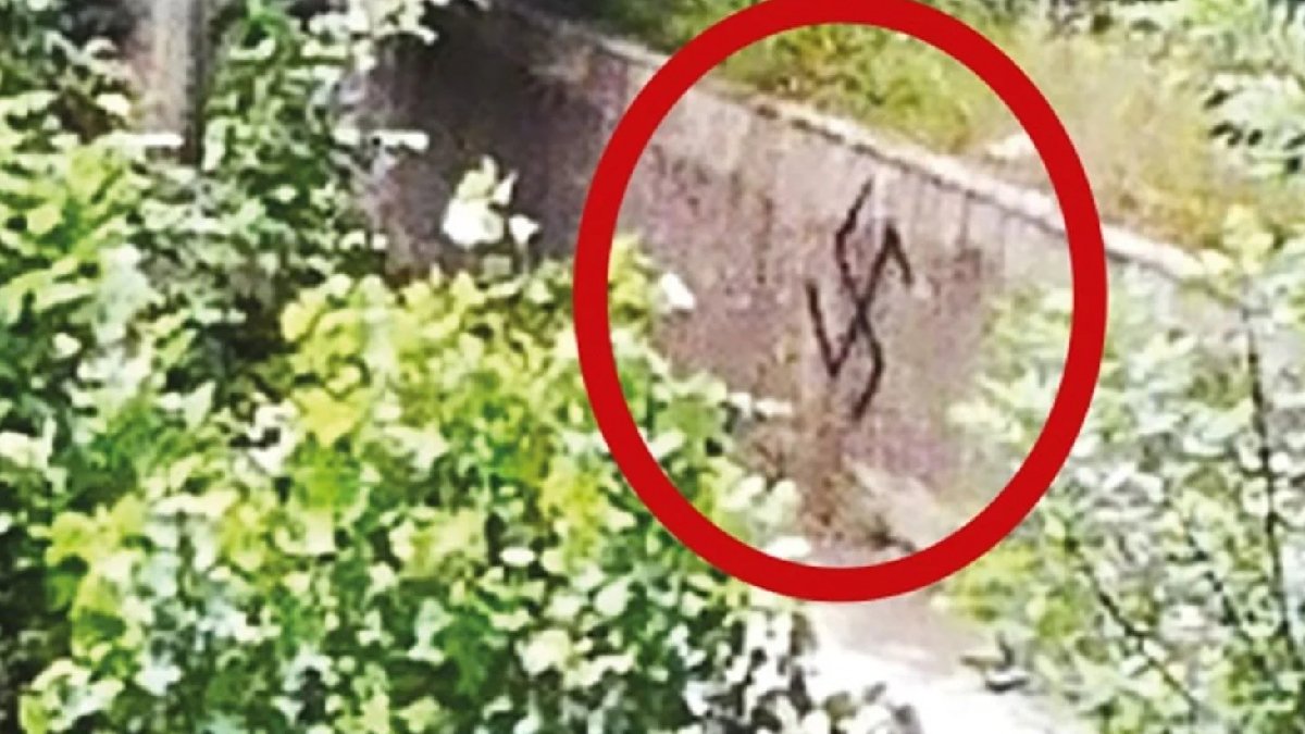 İBB Başkanı İmamoğlu'nun aile mezarlığına saldırı