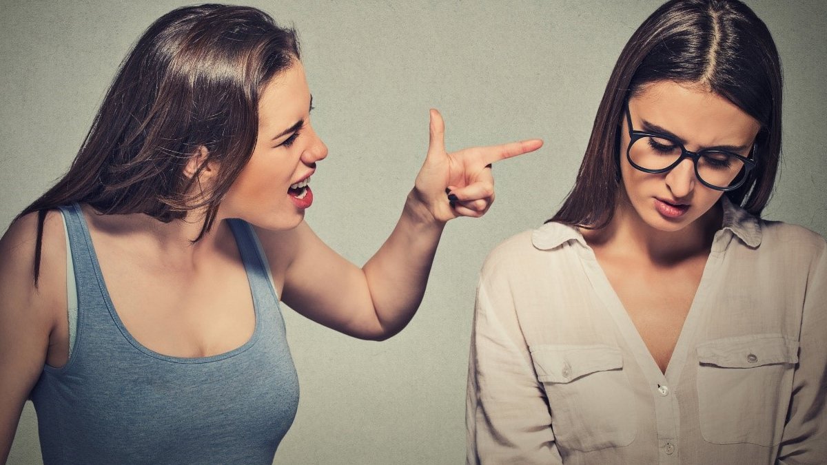 Bir Yapıştı mı Tüm Enerjinizi Emerler! En Zehirli Burçlar Hangileri?