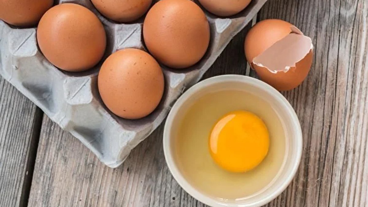 Yumurta Sarısının Rengi Neye Göre Değişiyor? Yumurtanın Sarısının Koyuluğunun Sırrı Ortaya Çıktı!