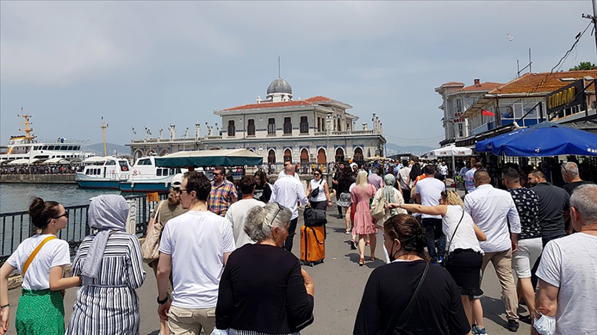Bilim Kurulu üyesinden vaka uyarısı: Önümüzdeki iki hafta çok kritik