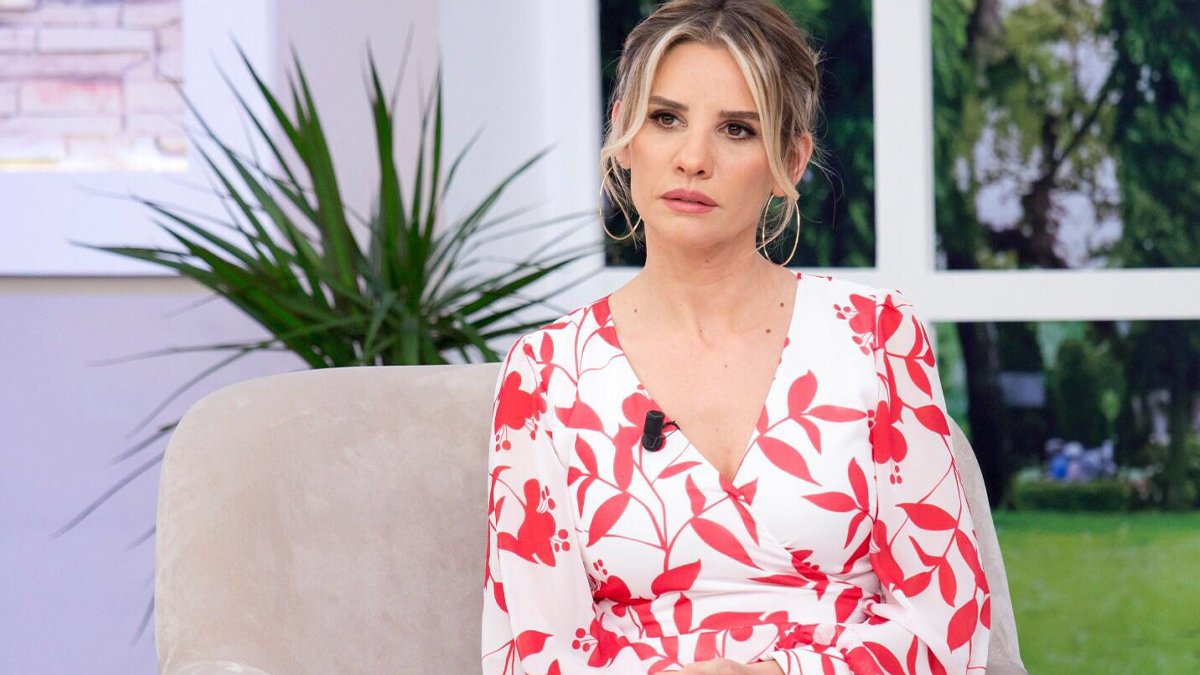 Evimizin Kızı Esra Erol'dan Bodrum'da Aile Saadeti