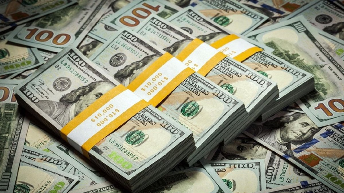 Faiz kararı piyasaları altüst etti: Dolar aldı başını gidiyor