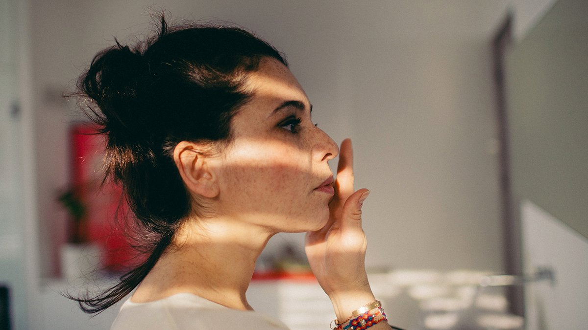 Bedenin İşaretleri: Çatlak, Uçuk, Sivilce, Kepek Neyin Belirtisi? İşte Vücuttaki Sinyallerin Anlamı