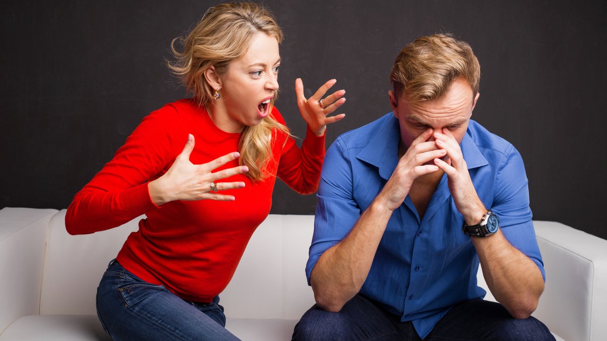 Asla Aşık Olmamanız Gereken Burçlar! İşte Birbirinden Uzak Durması Gereken Sevgililer...