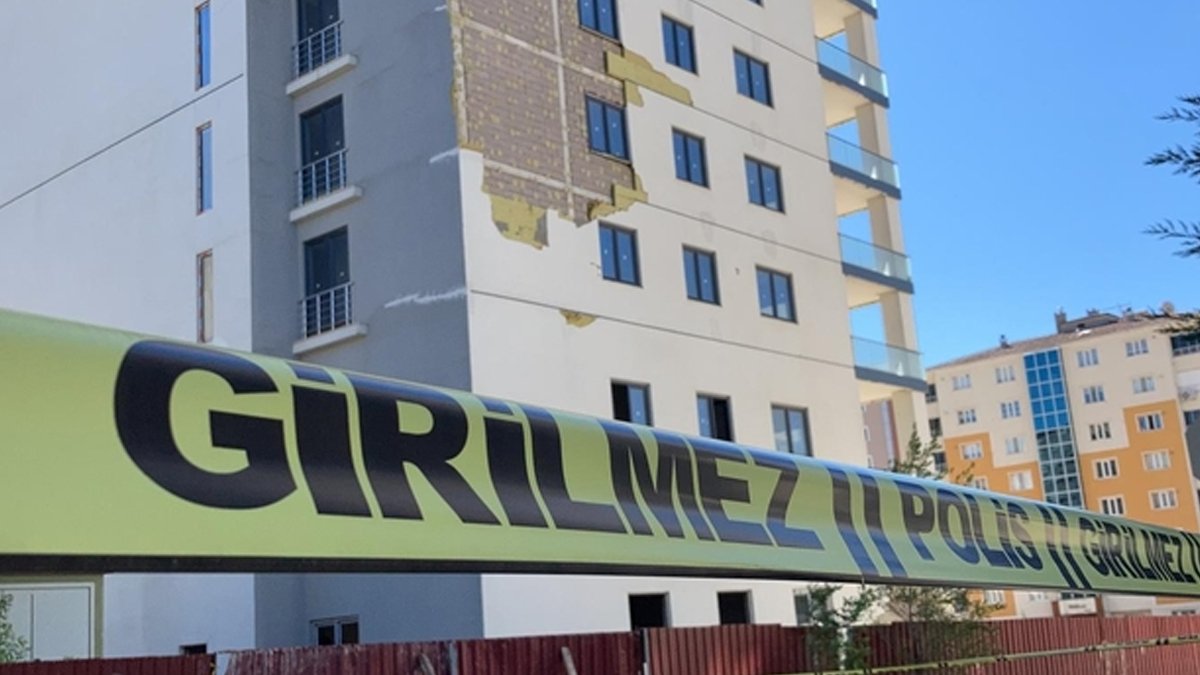 Mardin'de yedinci kattan düşen 2 yaşındaki çocuk hayatını kaybetti