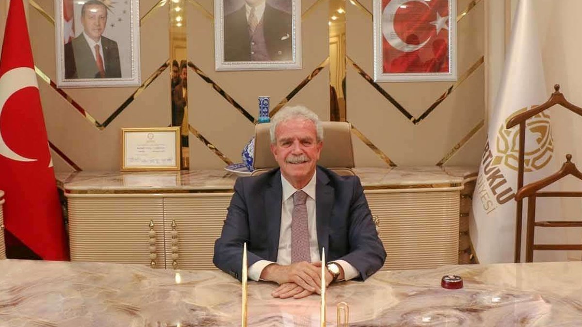 AK Partili Artuklu belediye başkanı istifa etti