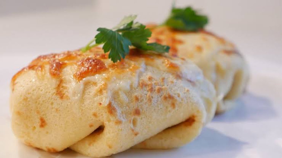 Kahvaltıya krep pizza yapın sofranıza renk katın! İşte krep pizza tarifi