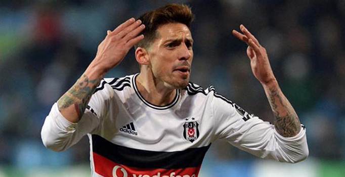 Jose Sosa Beşiktaş'tan neden ayrılmak istediğini açıkladı
