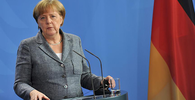 Almanya’nın ve Avrupa’nın istikrarı Merkel’in elinde, hissettirmese de bunu iyi biliyor