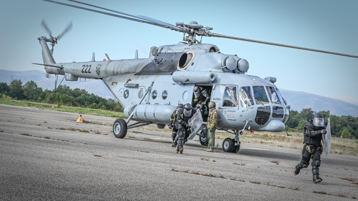 NATO'dan Kosova-Sırbistan çıkışı: Müdahaleye hazırız