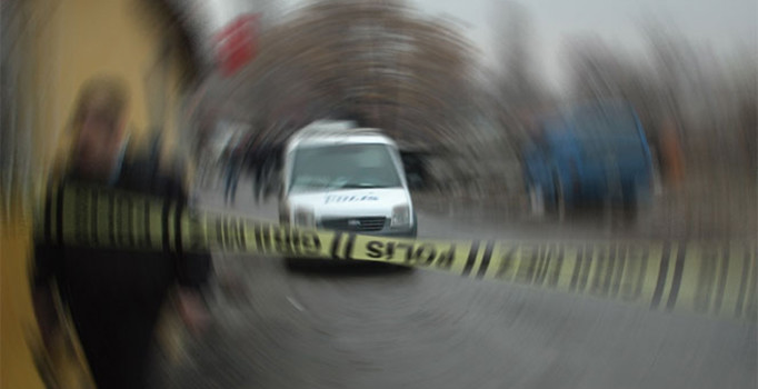 Giresun Dereli'de polis aracına saldırı: 3 polis yaralı - Son dakika haberleri