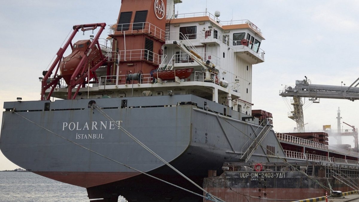 'Polarnet' Çernomorsk Limanı'ndan Karasu'ya ulaşmak için hareket etti: Gemide ben dahil 12 Türk var