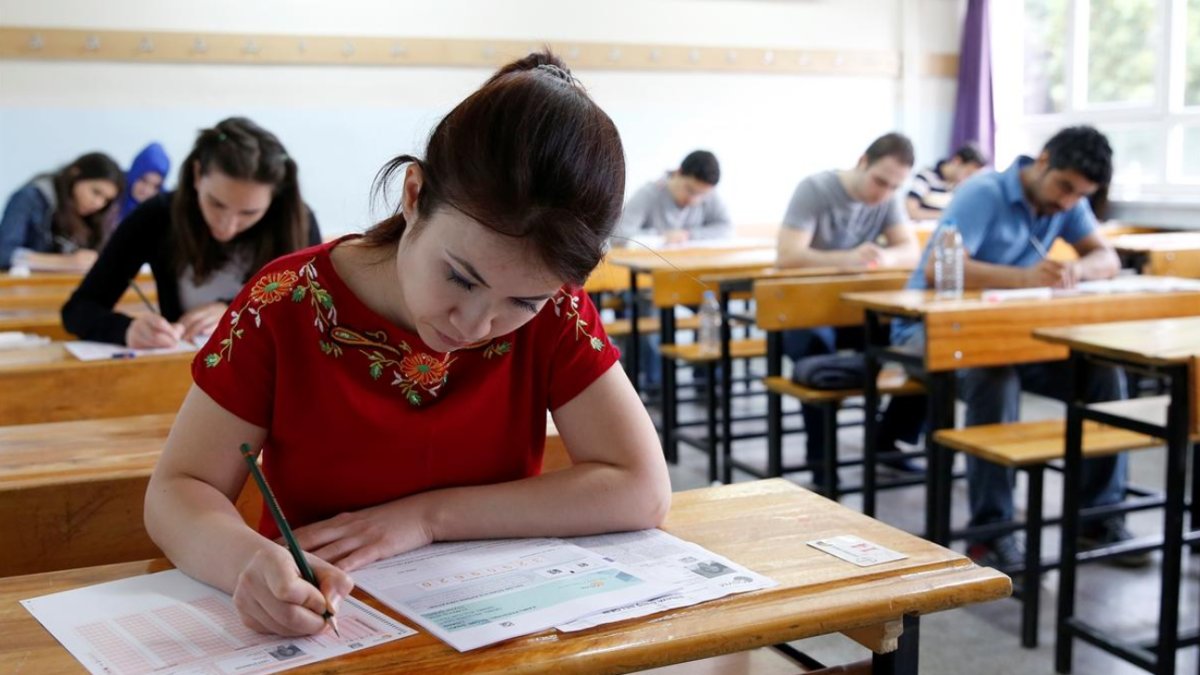 KPSS skandalının ardından adaylar ilk kez konuştu: Bu sınavda bir terslik var