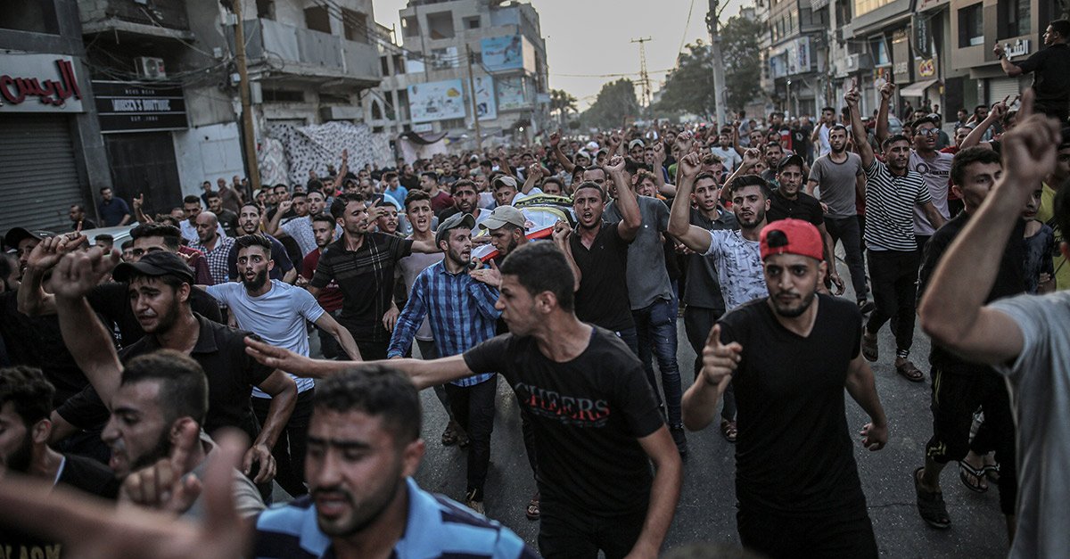 İsrail'in Gazze'ye saldırmasına tepki yağdı: Allah'ın laneti zalimlerin üzerine olsun