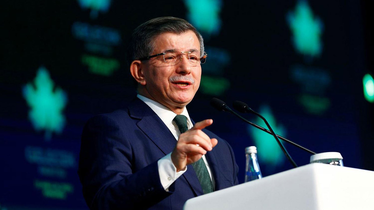 Davutoğlu'ndan Erdoğan'a KPSS tepkisi: Sorumluluğunuzu üstlenin ve görevinizi yapın