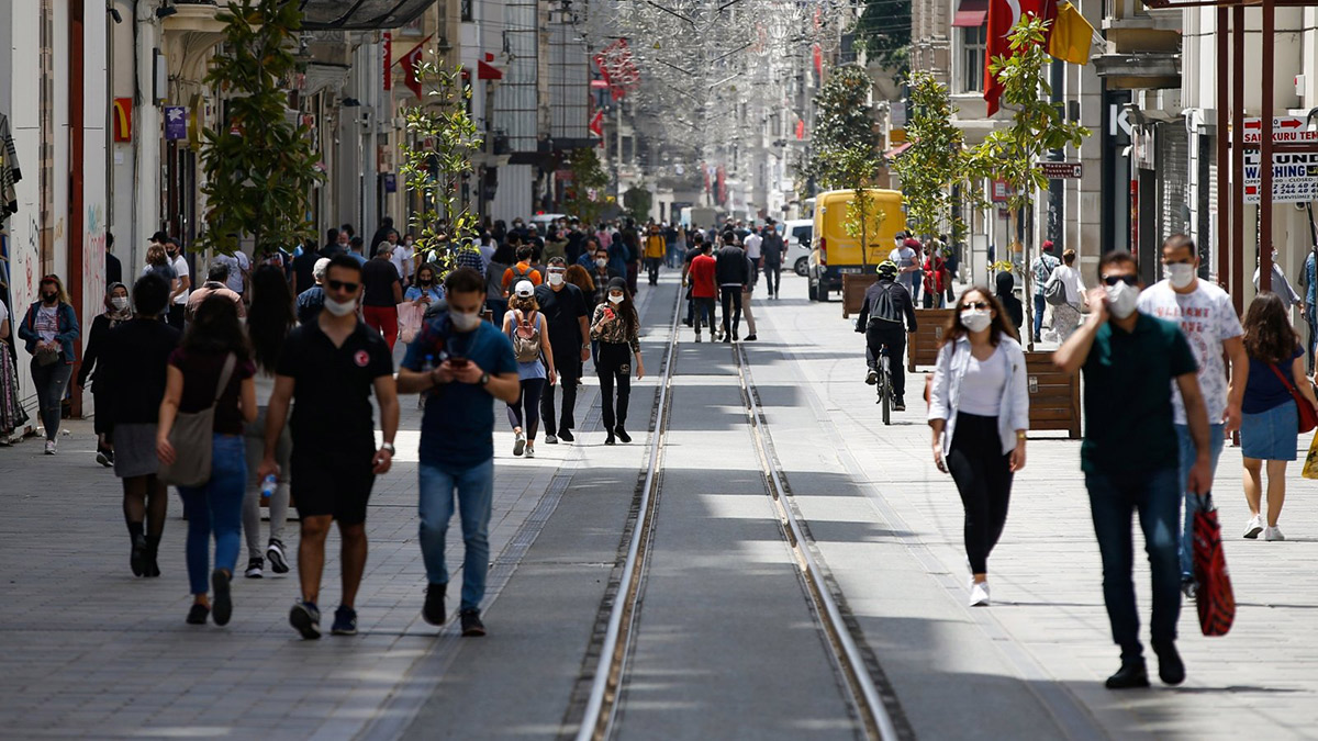 Haftalık koronavirüs tablosu açıkladı: Rakamlar tırmanıyor