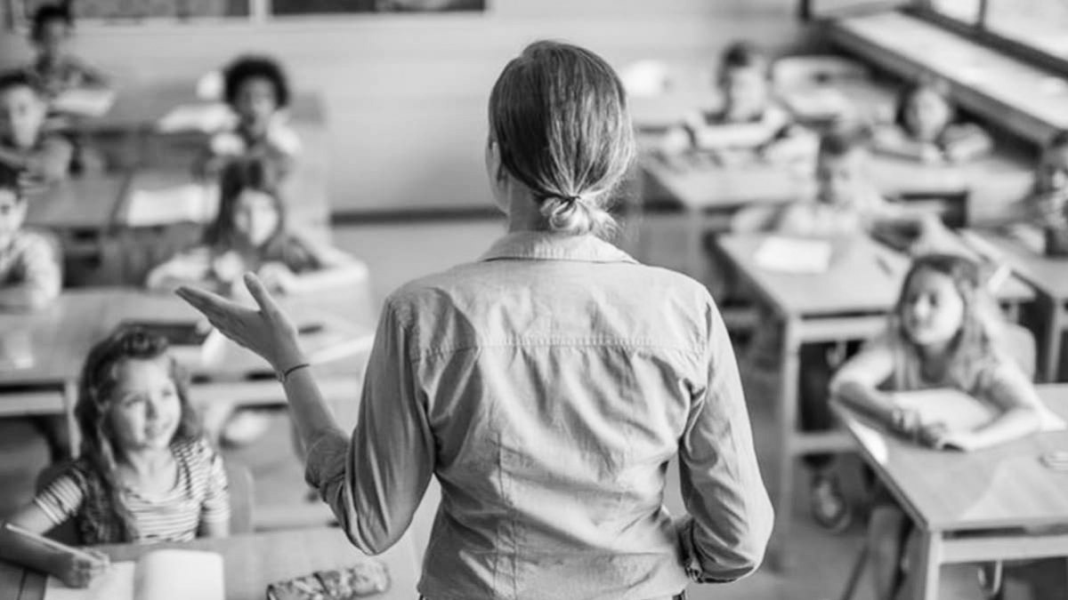 Kafka, prosedür köprüsü veya öğretmenliği kariyer mesleğine dönüştürmek