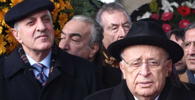 Demirel'in damadı İlhan Kesici hastaneye geldi