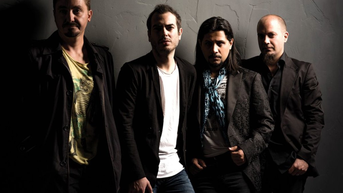 Mor ve Ötesi'nden Zeytinli Rock Festivali'nin yasaklanmasına tepki: Bu yaz, yasakçılığın son yazı