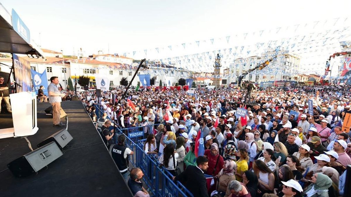 Babacan'dan Bahçeli'ye: Bir ayağı siyasetin, bir ayağı şiddetin içinde