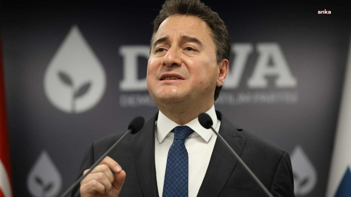 Babacan'dan Bahçeli'ye 'kararını ver' çağrısı: Siyaset mi şiddet mi?