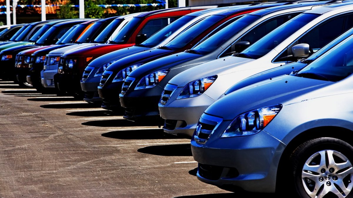 Teyit.org “Herkesin altında arabası var” iddiasını araştırdı: Kişi başına bir araba tekeri bile düşmüyor