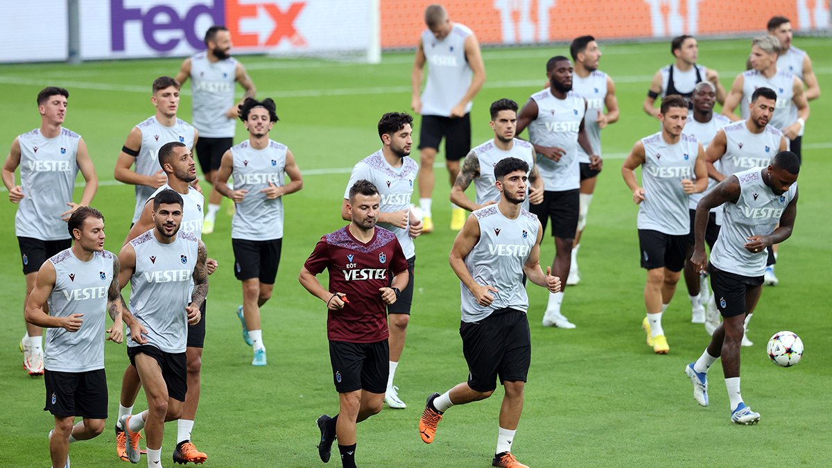 Devler Ligi'nde Kopenhag'ın konuğu olacak Trabzonspor'da sürpriz ayrılık