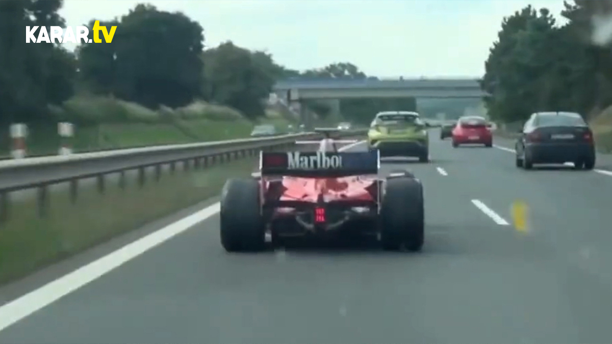 Gizemli Formula Aracı Tekrar Otobana Çıktı! Sahibi Yakalanamıyor Çünkü...