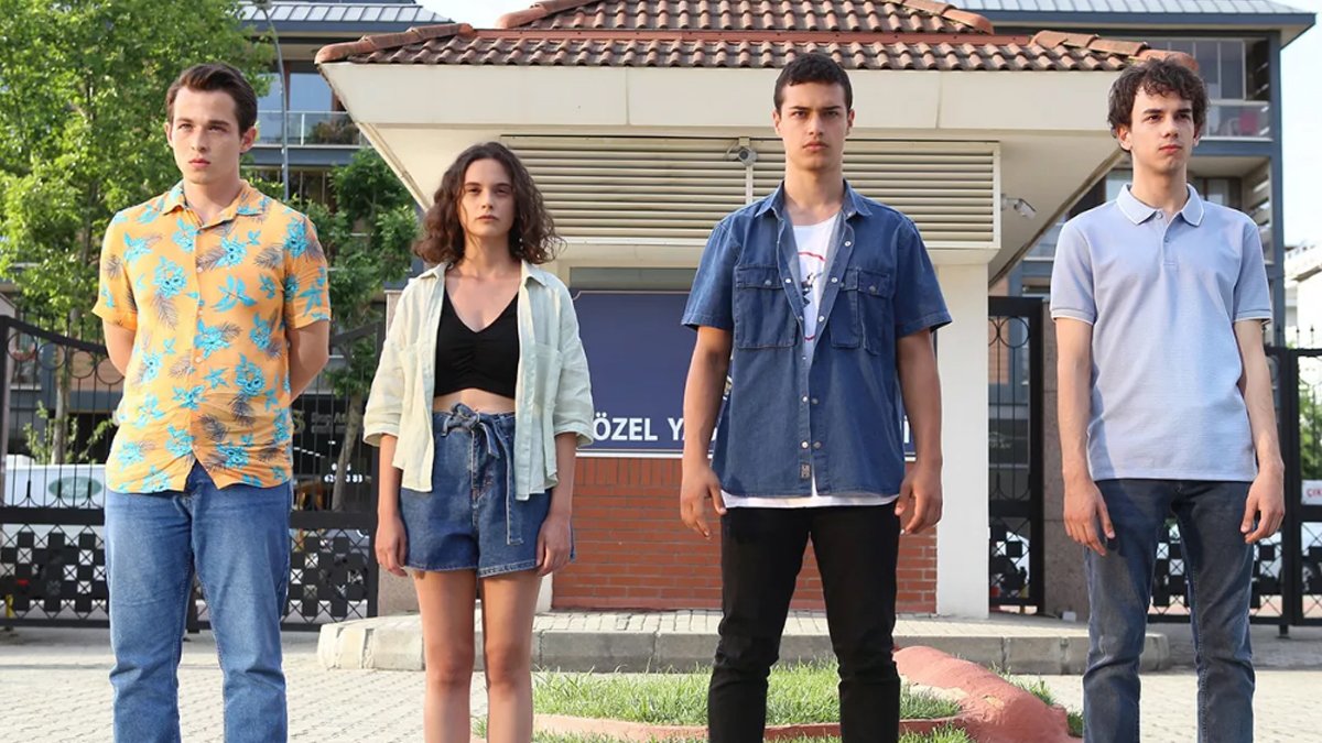 Tozluyaka Serra Pirinç'in pozlarına yorum yağdı! "Oyuncak bebek gibisin"