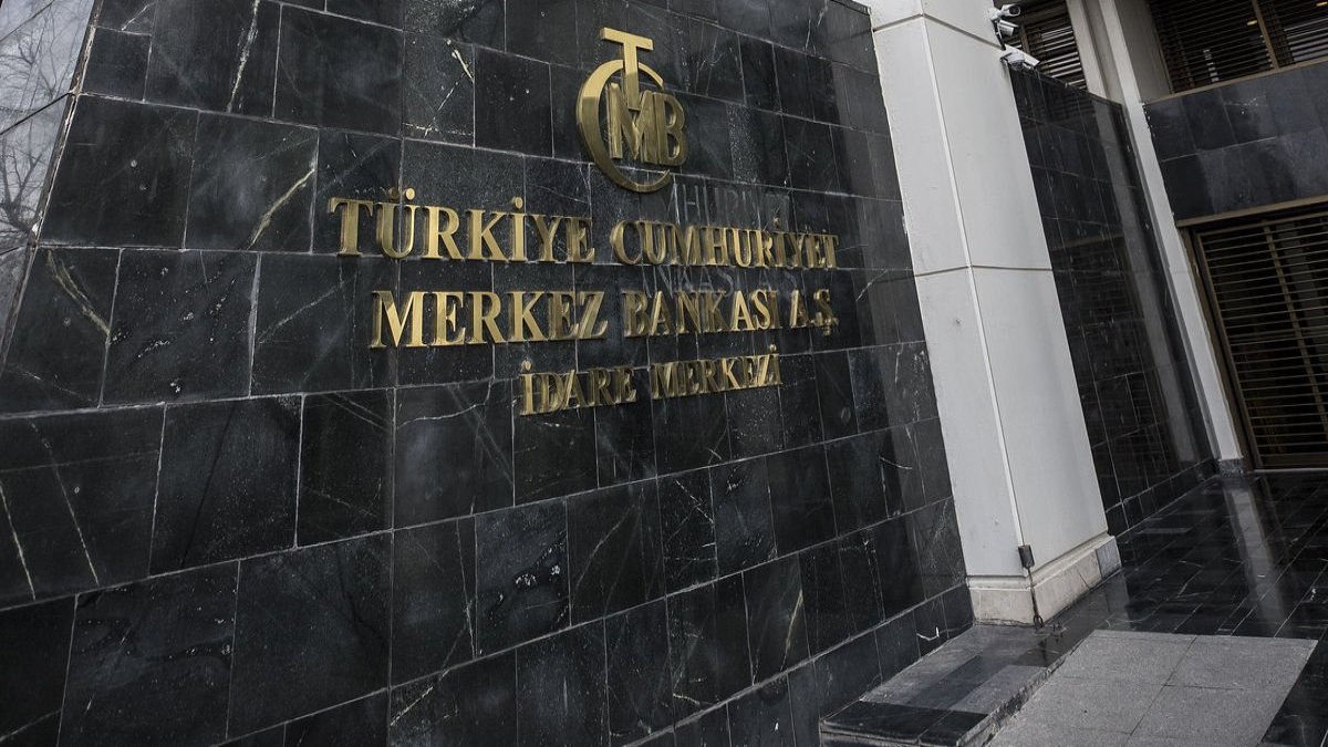Ekonomistler 'faiz' kararını değerlendirdi: Merkez Bankası aldığı kararla halkı vurdu