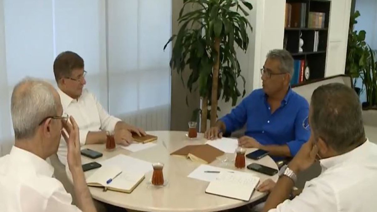 Gelecek Partisi ekonomi masasından çarpıcı değerlendirme: Borç parayı bulunca özgüvenleri artmış