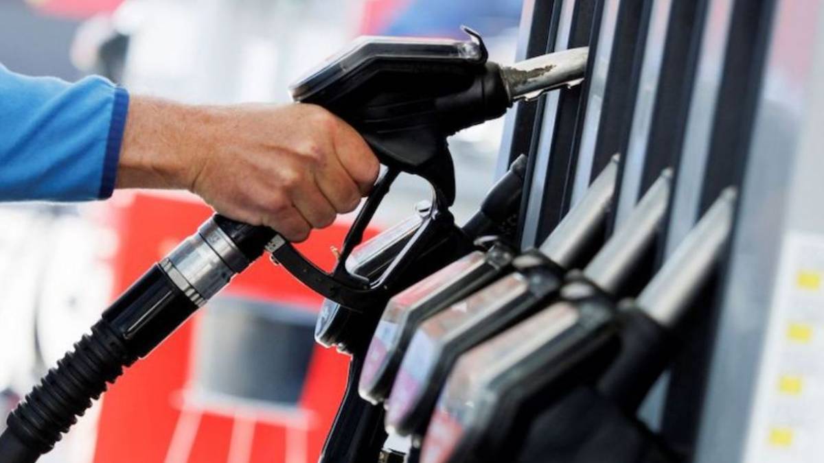 Zam Yerine Bu Sefer İndirim Geldi! Benzin ve Motorine Büyük İndirim: İşte İndirimli Yeni Akaryakıt Fiyatları