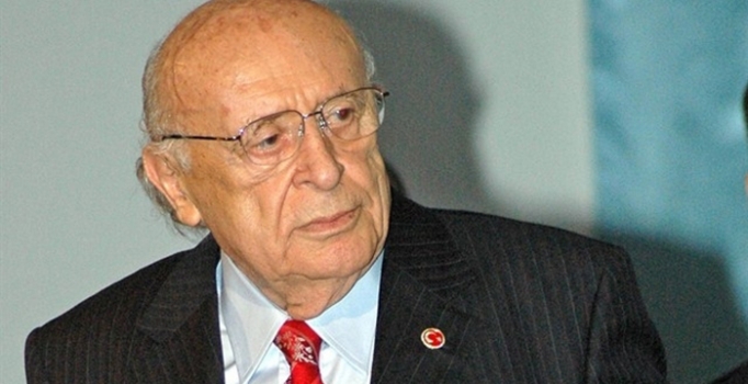 Demirel: 12 Eylül'de darbe mağduru, 28 Şubat'ta darbeci