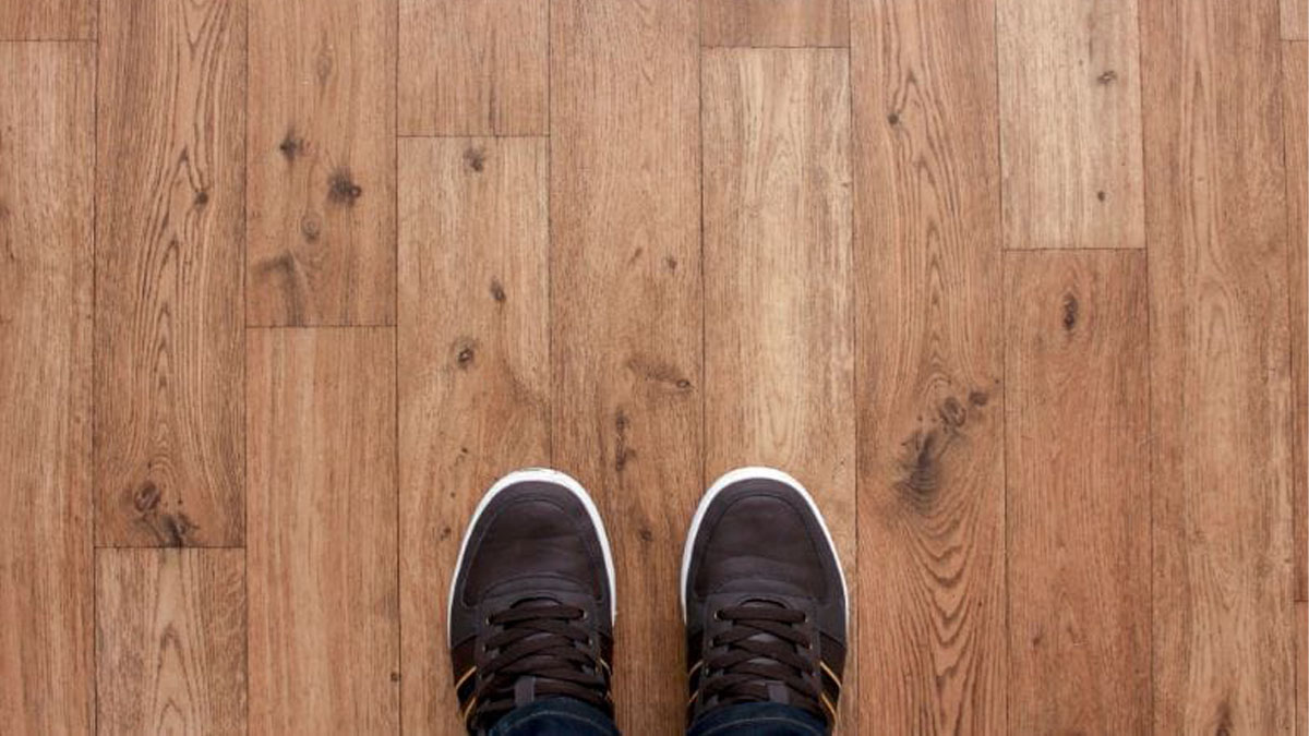 Bu Yöntemlerle Ahşap Zemininizden Siyah Çizgileri Sadece 5 Saniye İçinde Kaldırabilirsiniz