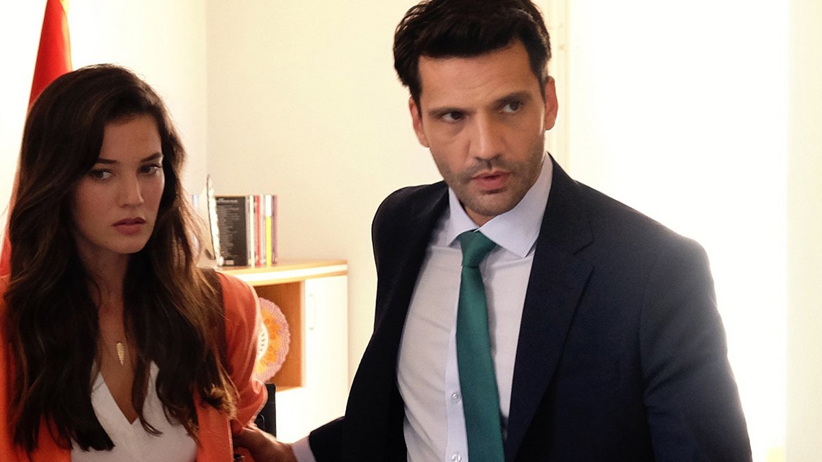 Yargı Dizisinden Üzen İlk Kare! Fotoğrafta Bakın Kim Yok? "Lütfen Şaka Deyin"