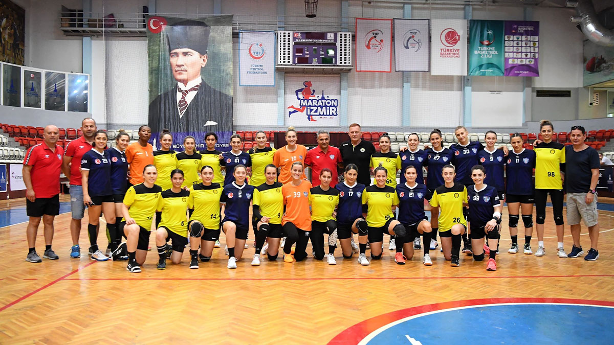 Mavi Kelebekler yeni sezona hazır