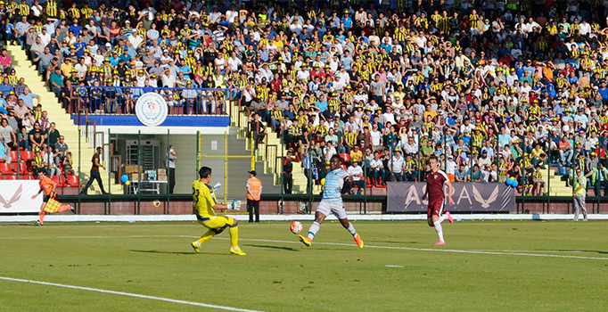 Fenerbahçe Yönetimi fiyatı açıkladı, taraftar küplere bindi!
