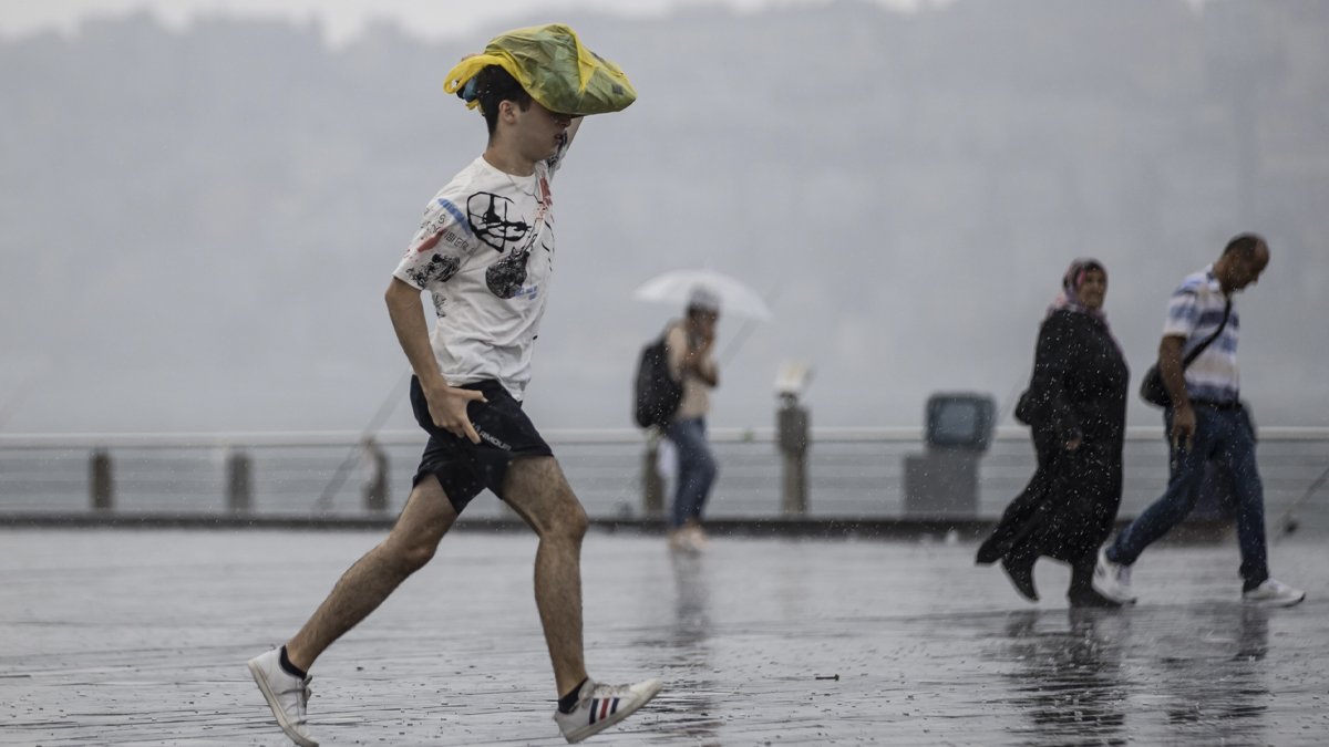 Sel, yıldırım, heyelan, dolu, rüzgar... Meteorolojiden turuncu ve sarı alarm