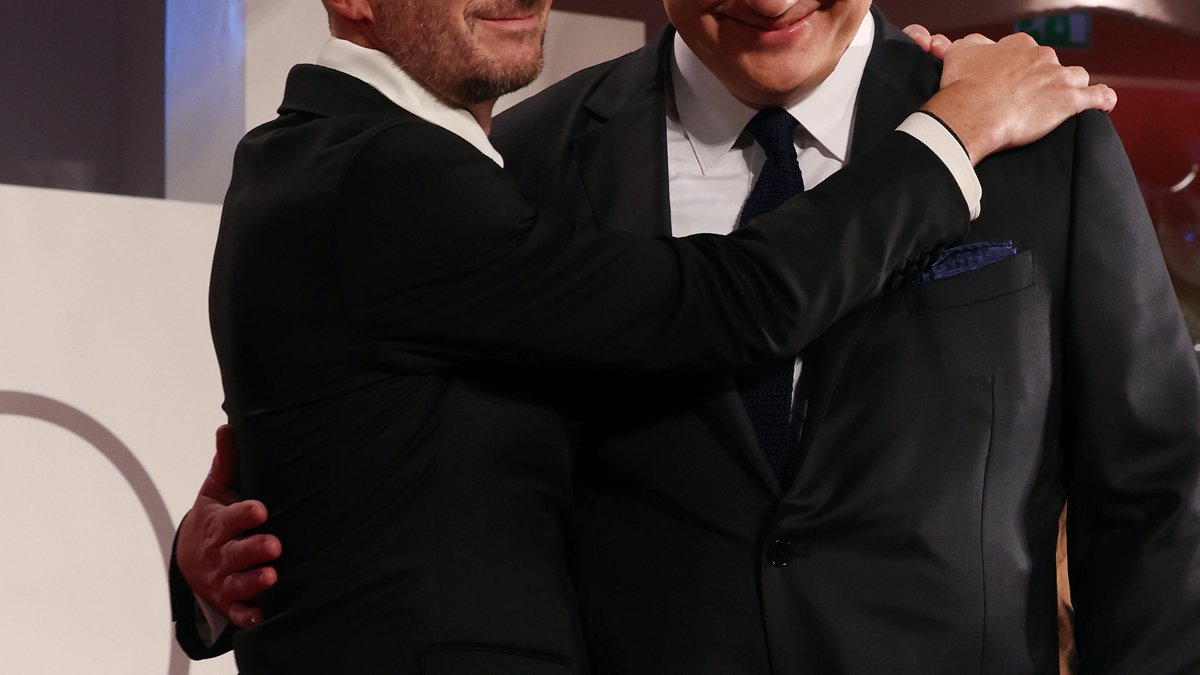 Ünlü oyuncu tanınmaz halde... Tam 270 kilo olan efsane oyuncu ayakta alkışlandı...