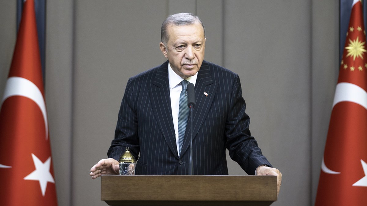 Erdoğan: Yunanistan kendisine çekidüzen verme yoluna girdi