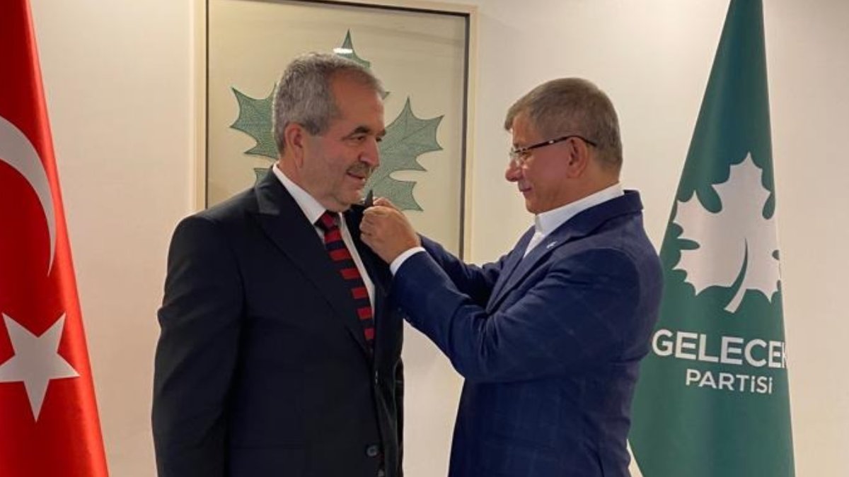 Eski TBMM Genel Sekreter Yardımcısı Çiftçi, Gelecek Partisi'ne katıldı