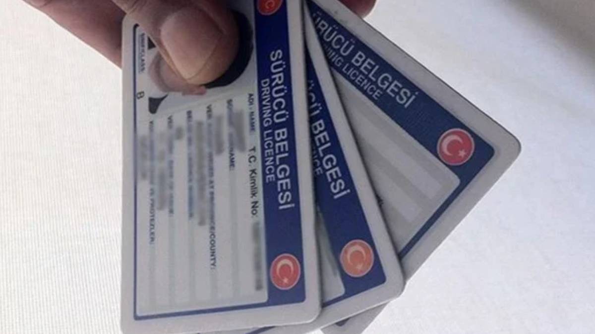 Ehliyeti olanlara son uyarı yapıldı: Hemen gidip yaptırın! Yapmayanlara ilk çevirmede para cezası uygulanacak