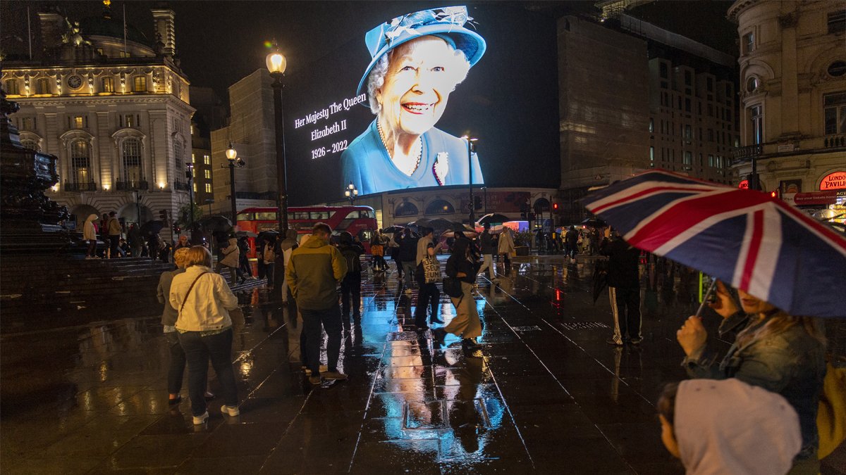İngiltere'de yas başladı: 10 günlük süreçte neler olacak?