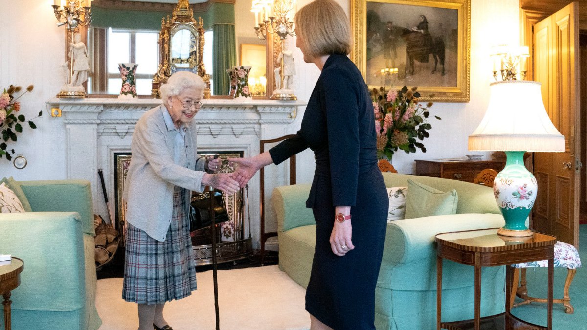 Truss: Kraliçe 2. Elizabeth, dünyanın tanıdığı en büyük liderlerden biriydi