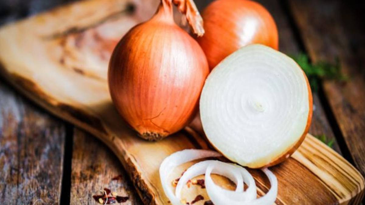 Uzmanlar uyarıyor: Kahvaltıda yiyince mideyi yakıp kavuruyor! Reflüsü olanlar bu besinleri ağızlarına bile sürmesin