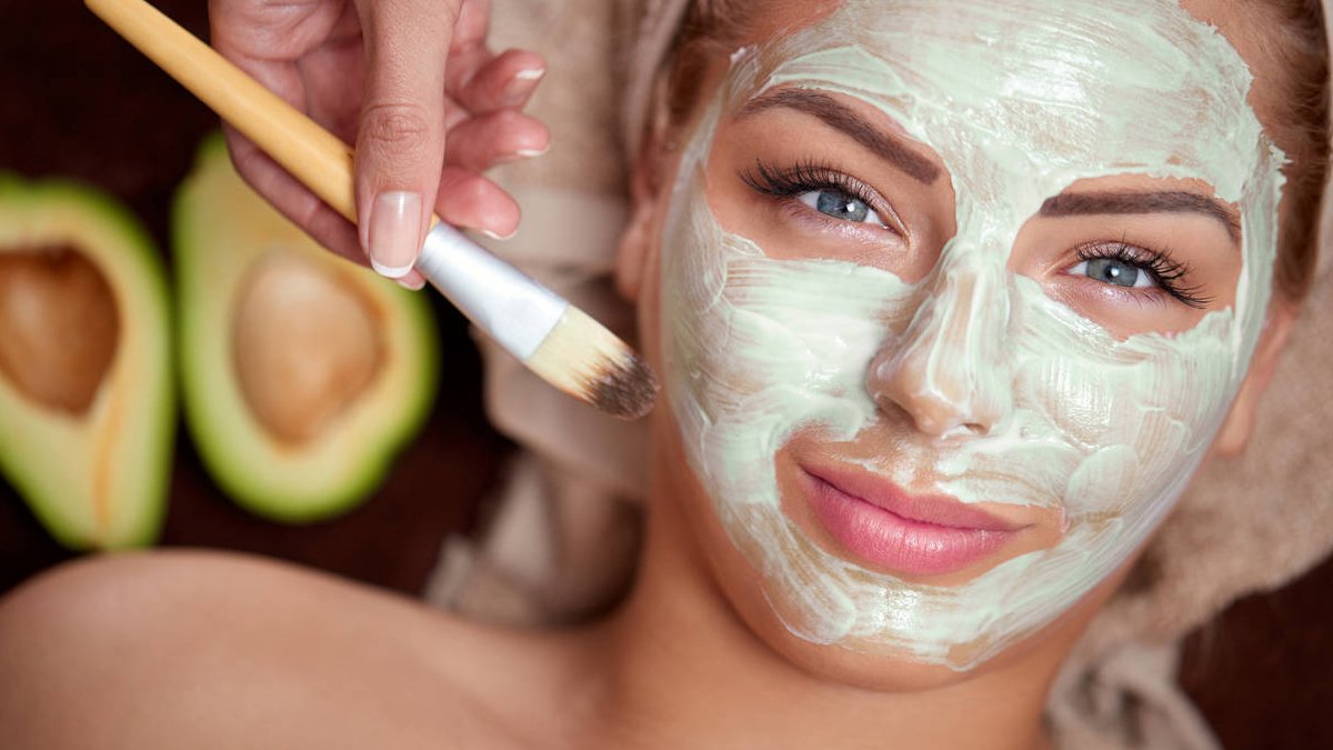 Güzellik merkezlerinin bakım sırrı evinizde! Bu kür en mat cildi bile pırıl pırıl yapıyor