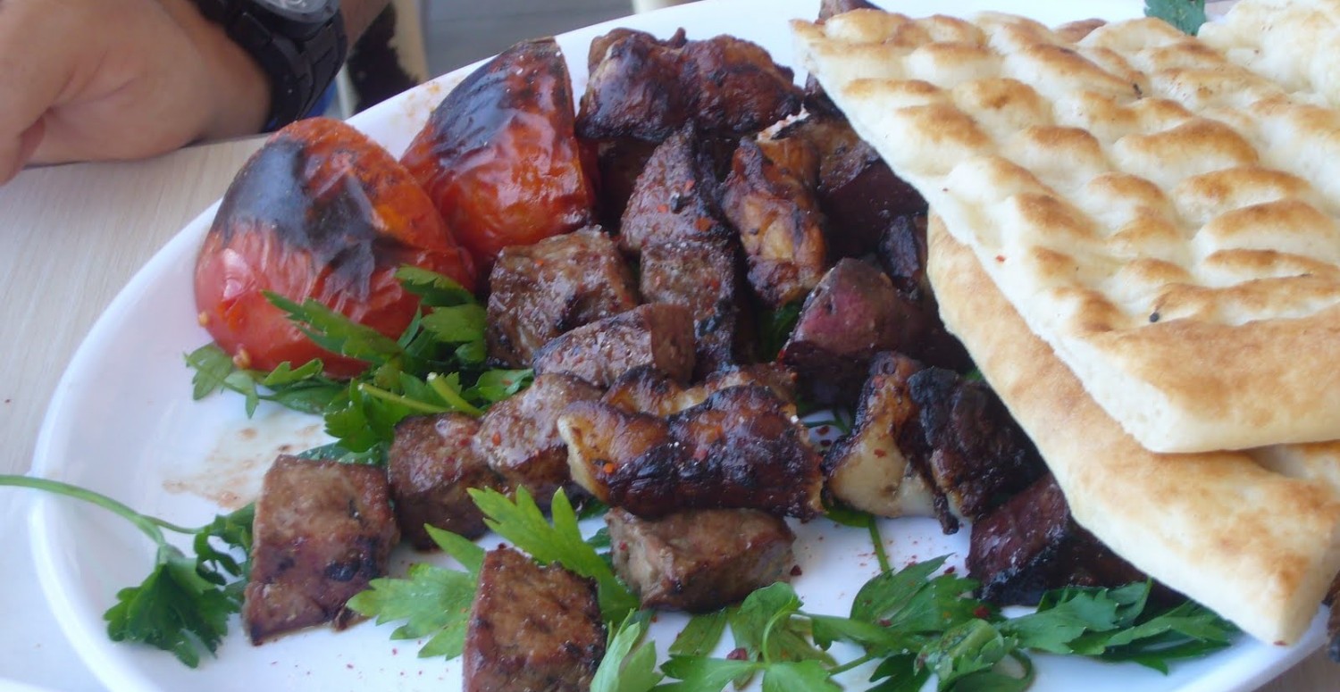 Masterchef cartlak kebabı nasıl yapılır? Kolay ve pratik Ciğer kebabı tarifi ve malzemeleri