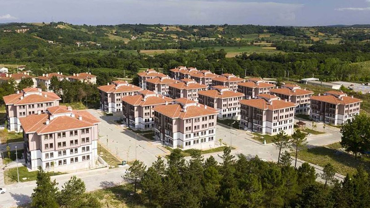 CHP: Sosyal konutta 360 milyar TL'yi devlet müteahhite verecek