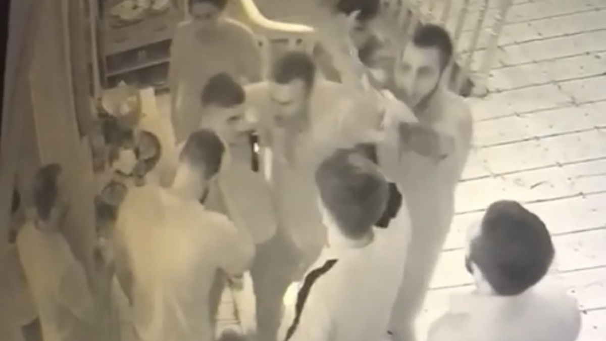 Tribün liderinin başında şişe kırdılar: Fasıl neden bitti?